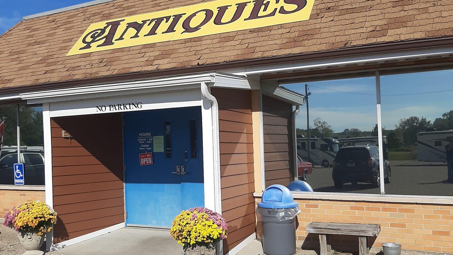 Great Lakes Antique Mall 